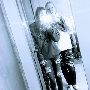 Meet your Posher, Dannica